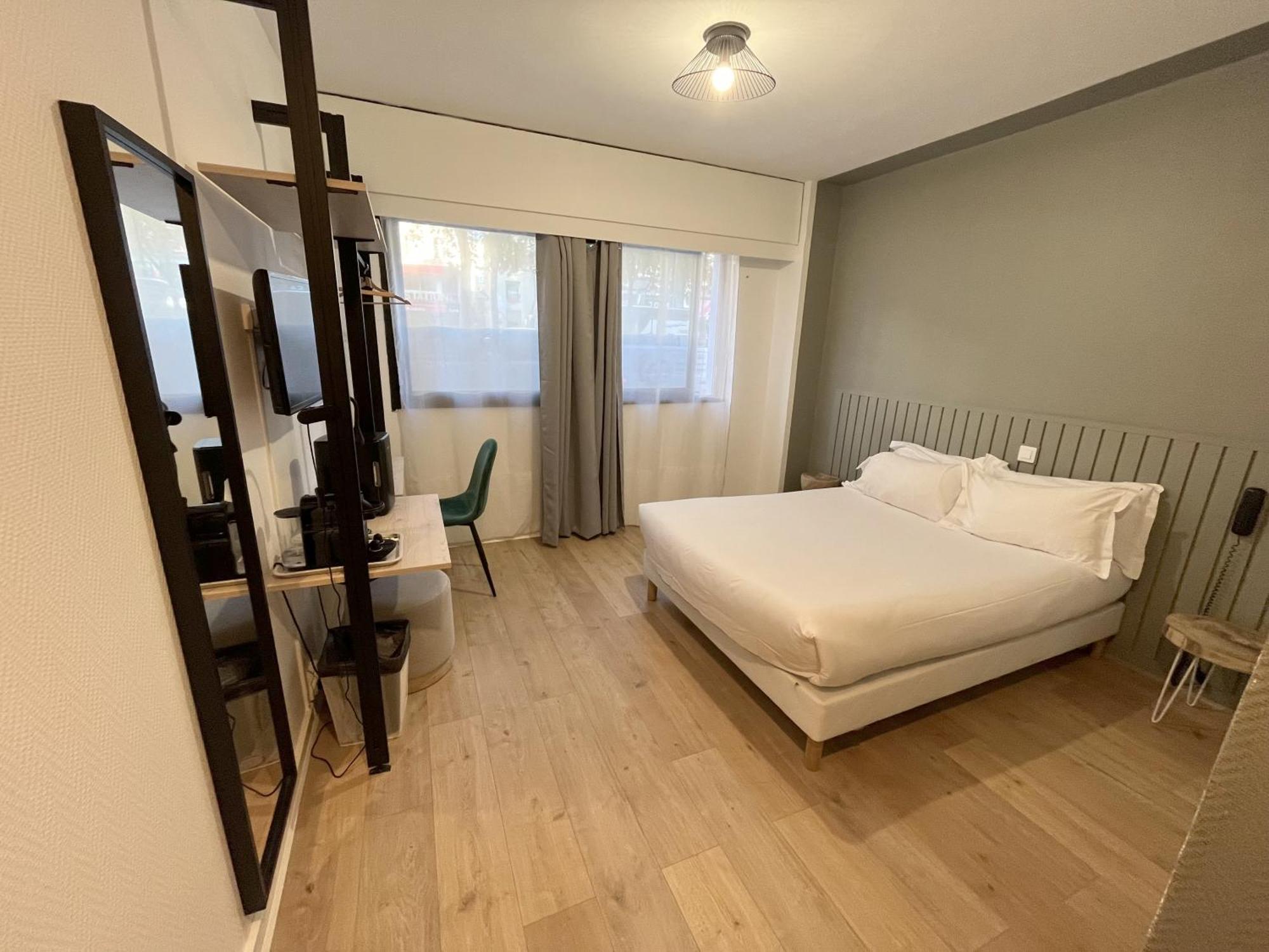 Hotel Beauquartier Montmartre Paryż Zewnętrze zdjęcie